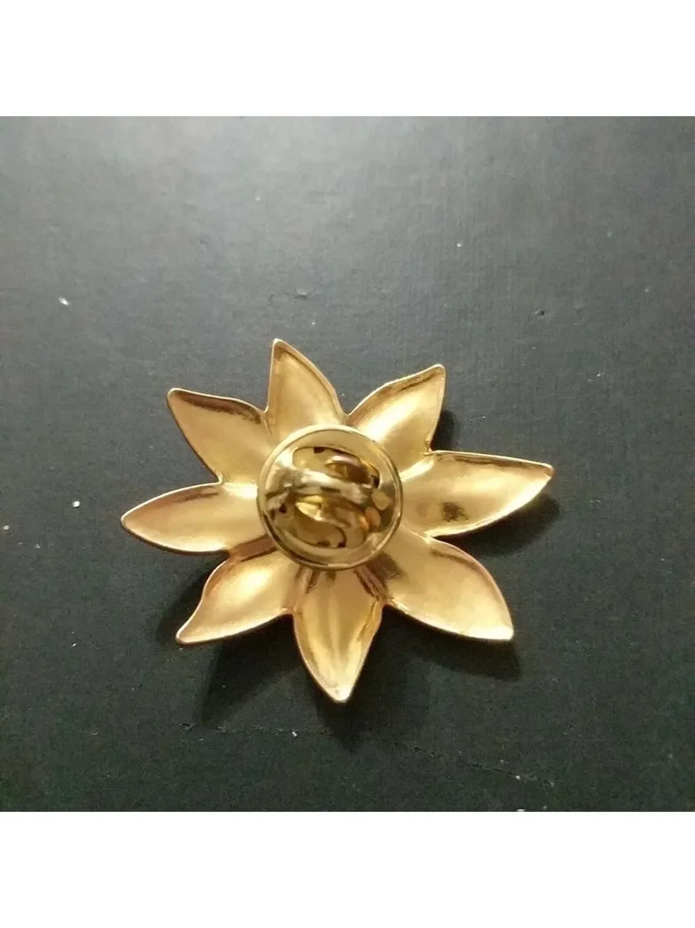 Vintage Gold Tone Red Poinsettia Flower Christmas Holiday Pin Brooch